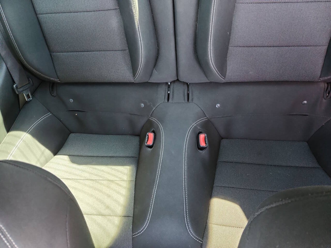 Used 2017 Ford Mustang Coupe RWD image 16