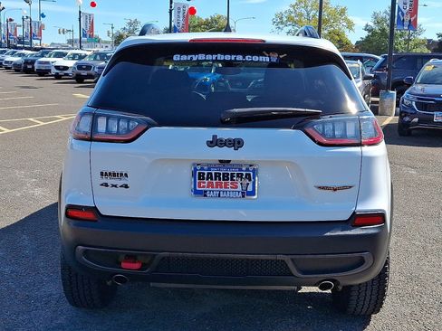 Used 2022 Jeep Cherokee Trailhawk w/ Premium Leather Package image 5