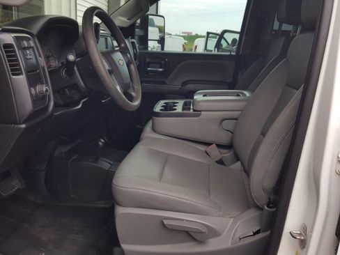 Used 2018 Chevrolet Silverado 2500 W/T w/ WT Convenience Package AWD/4WD image 18