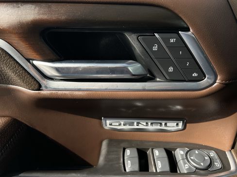 Used 2024 GMC Sierra 1500 Denali Ultimate image 25
