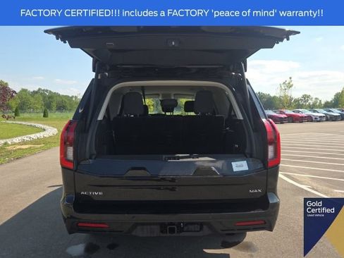 Used 2025 Ford Expedition Max Active AWD/4WD image 12