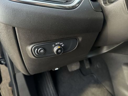 Certified 2024 Chevrolet Equinox LT image 22