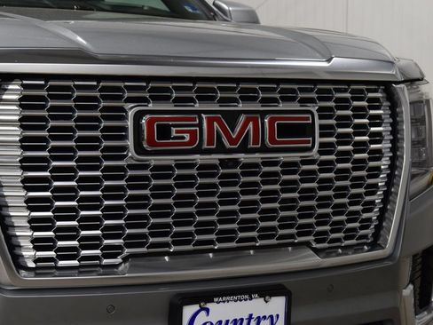 Used 2024 GMC Yukon Denali w/ Max Trailering Package AWD/4WD image 11