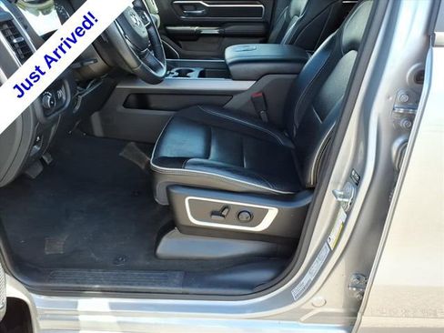 Used 2024 RAM 1500 Laramie AWD/4WD image 5