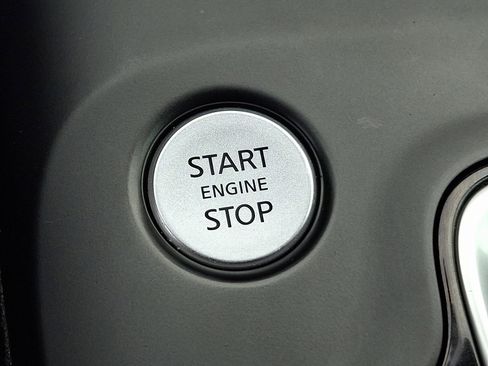 Used 2019 INFINITI QX50 Luxe w/ Navigation Package image 23