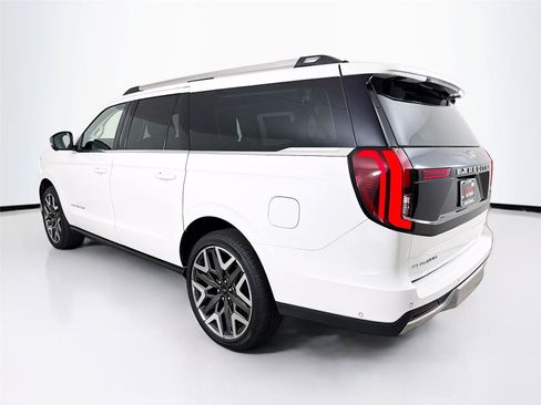 Used 2025 Ford Expedition Max Platinum w/ Platinum Ultimate Package AWD/4WD image 35
