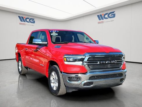 Used 2022 RAM 1500 Laramie AWD/4WD image 2