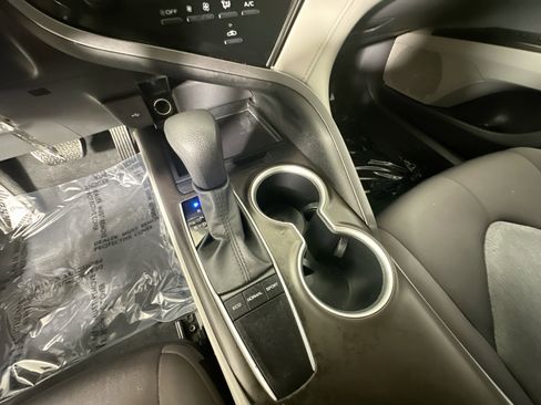 Used 2023 Toyota Camry LE image 21