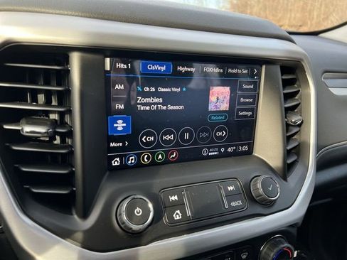 Certified 2023 GMC Acadia SLT w/ Elevation Edition image 10