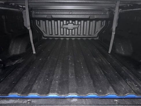 Used 2023 Chevrolet Colorado Z71 w/ Z71 Convenience Package 2 image 11