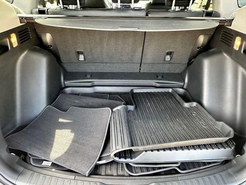 Used 2021 Honda CR-V EX-L image 9