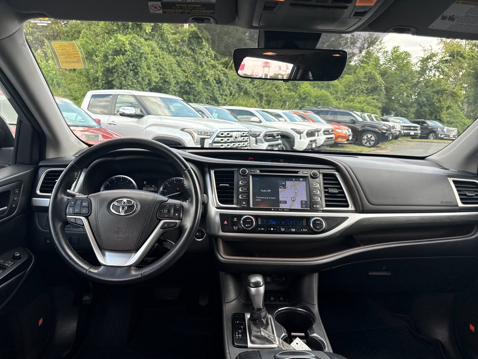 Used 2018 Toyota Highlander Limited AWD/4WD image 13