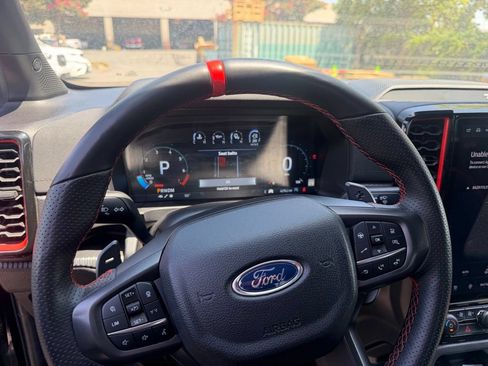 Used 2025 Ford Ranger Raptor AWD/4WD image 5