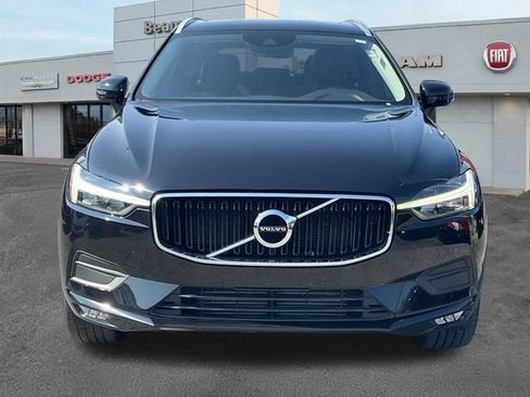 Used 2021 Volvo XC60 T5 Momentum w/ Protection Package Premier FWD image 2