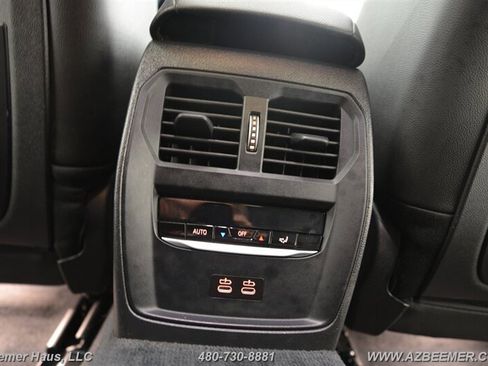 Used 2022 BMW i4 eDrive40 w/ M Sport Package image 27