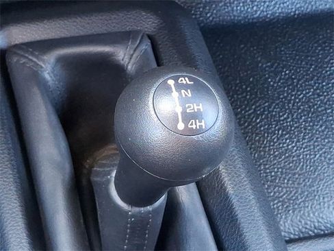 Used 2023 RAM 2500 Tradesman w/ Chrome Appearance Group image 24