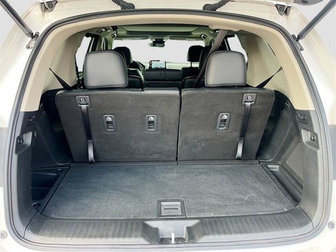 Used 2024 Honda Pilot Touring image 27