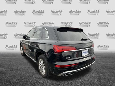 Used 2023 Audi Q5 2.0T Premium w/ Convenience Package image 9