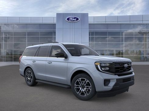 New 2026 Ford Expedition Active AWD/4WD image 1