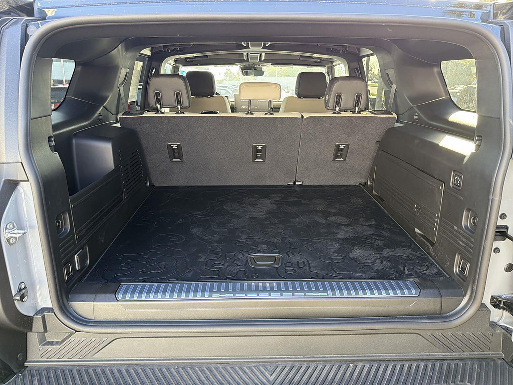 New 2026 GMC Hummer EV SUV AWD/4WD image 2