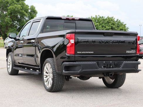 Used 2021 Chevrolet Silverado 1500 High Country w/ Technology Package AWD/4WD image 11
