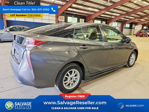 Used 2017 Toyota Prius Three w/ Advanced Technology Package FWD image 4