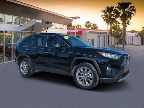 Used 2020 Toyota RAV4 Limited image 1
