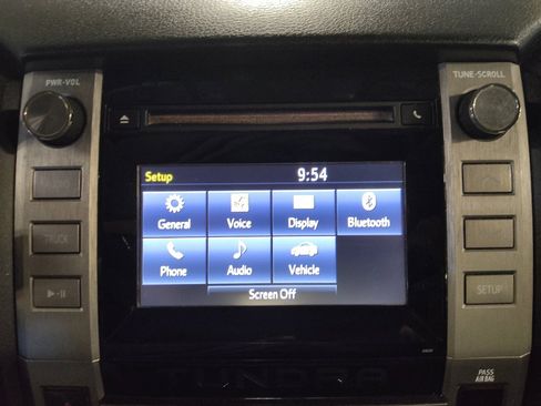 Used 2018 Toyota Tundra SR image 25