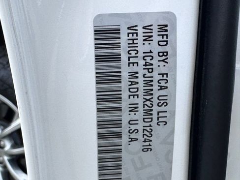 Used 2021 Jeep Cherokee Latitude Lux w/ Trailer Tow Group image 41