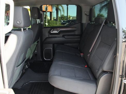 Used 2023 Chevrolet Silverado 1500 LT image 32