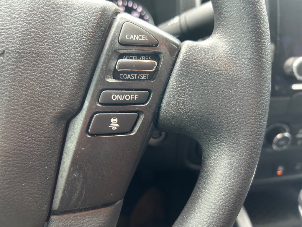 Used 2023 Nissan Frontier SV w/ Technology Package AWD/4WD image 24