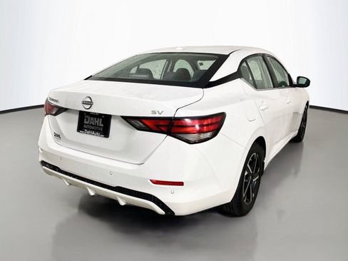 Used 2024 Nissan Sentra SV FWD image 13