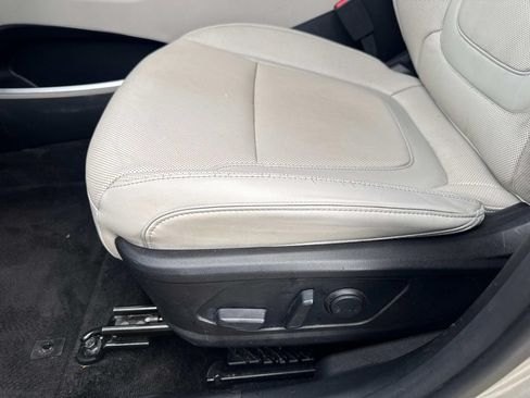Used 2022 Hyundai Tucson Limited FWD image 23