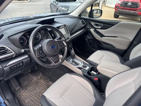 Used 2024 Subaru Forester Premium image 10