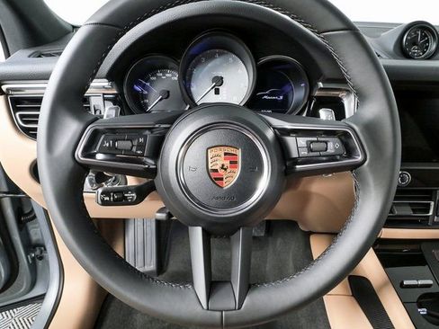 New 2026 Porsche Macan S image 21