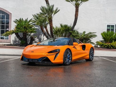 New 2026 McLaren Artura Spider RWD image 29