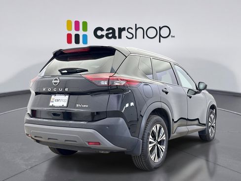 Used 2023 Nissan Rogue SV w/ SV Premium B Package image 5