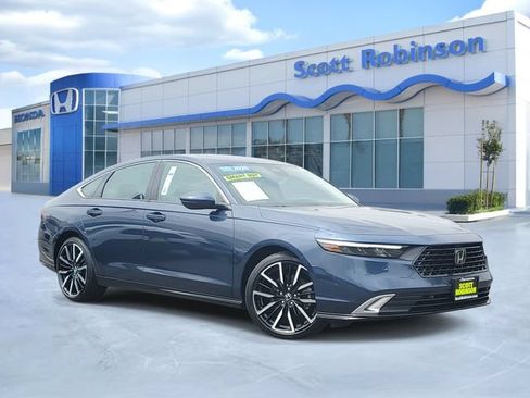 Certified 2025 Honda Accord Touring image 1