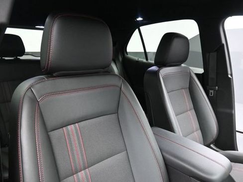 Certified 2024 Chevrolet Equinox RS FWD image 28