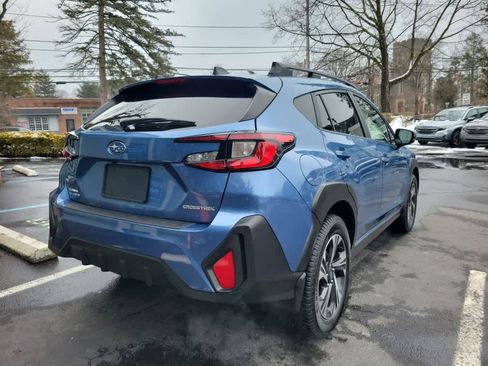 Used 2024 Subaru Crosstrek 2.0i Premium image 3
