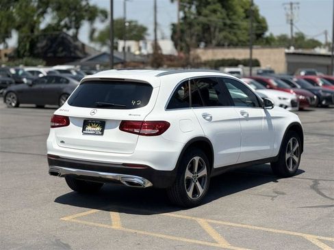 Used 2018 Mercedes-Benz GLC 300 4MATIC image 7