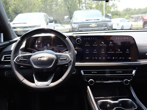 New 2026 Chevrolet Traverse High Country w/ LPO, Floor Liner Package AWD/4WD image 12