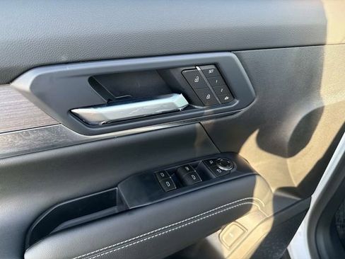 New 2026 GMC Terrain Denali image 18