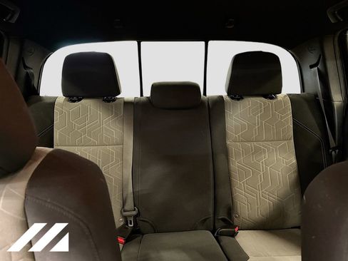 Used 2023 Toyota Tacoma TRD Sport AWD/4WD image 29