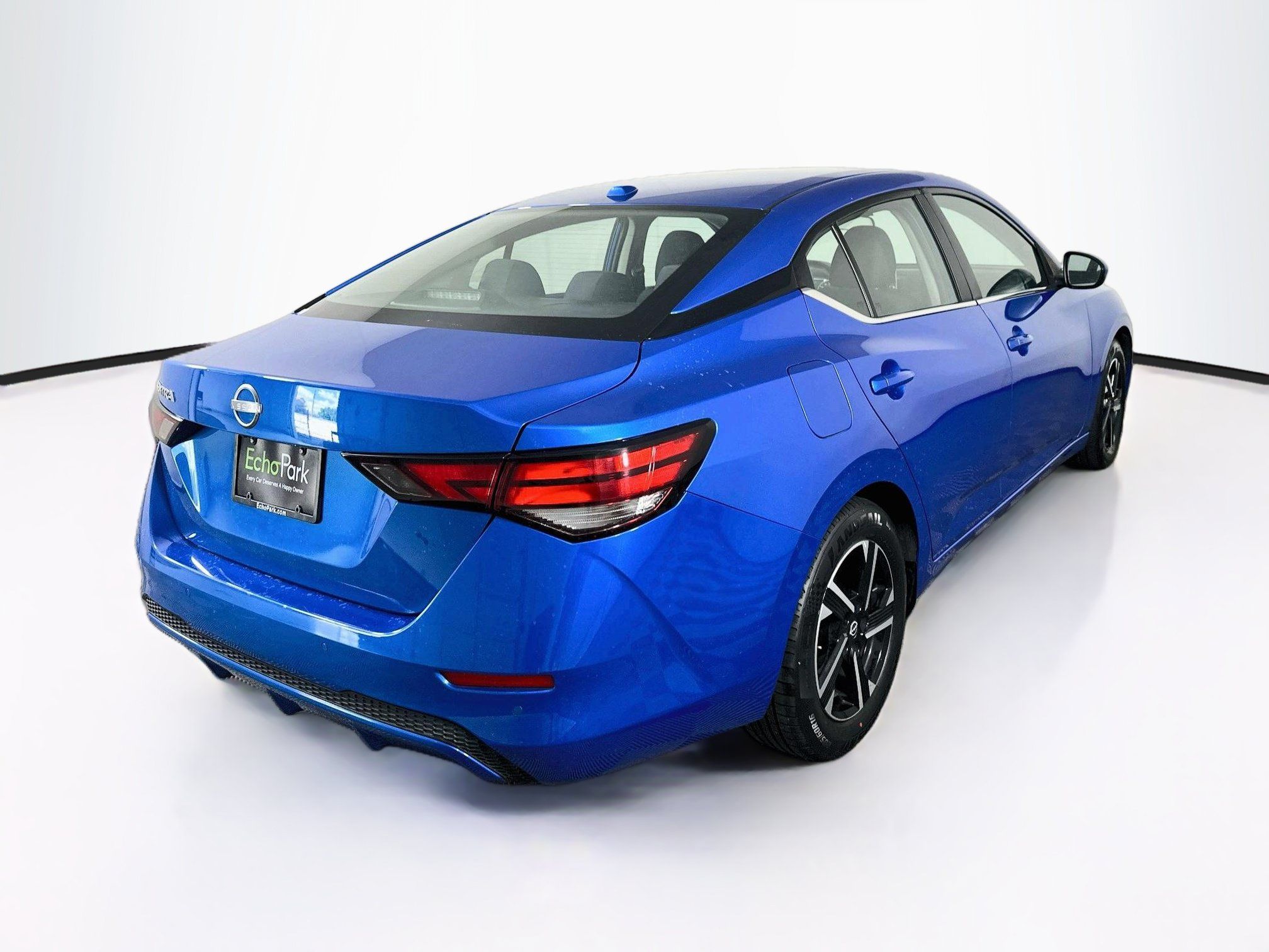 Used 2025 Nissan Sentra SV w/ All-Weather Package FWD image 9