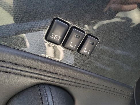 Certified 2022 Nissan Armada SL w/ Midnight Edition Package image 21