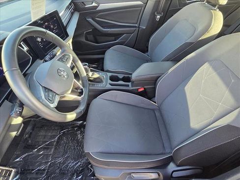 Certified 2025 Volkswagen Jetta Sport image 14