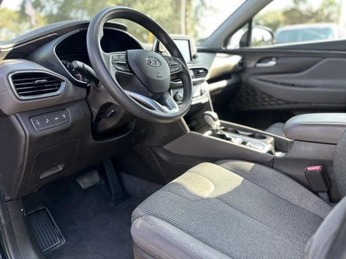 Used 2019 Hyundai Santa Fe SE image 15