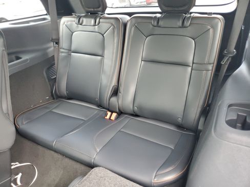 New 2026 Lincoln Aviator Black Label AWD/4WD image 27