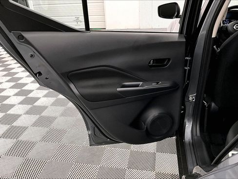 New 2025 Nissan Kicks Play S FWD image 27